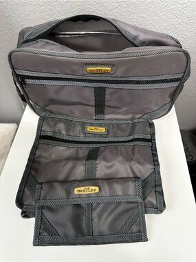VTG Sir Bentley Charcoal Gray 3-in-1 Travel Set Handbag Toiletry Wallet NWT